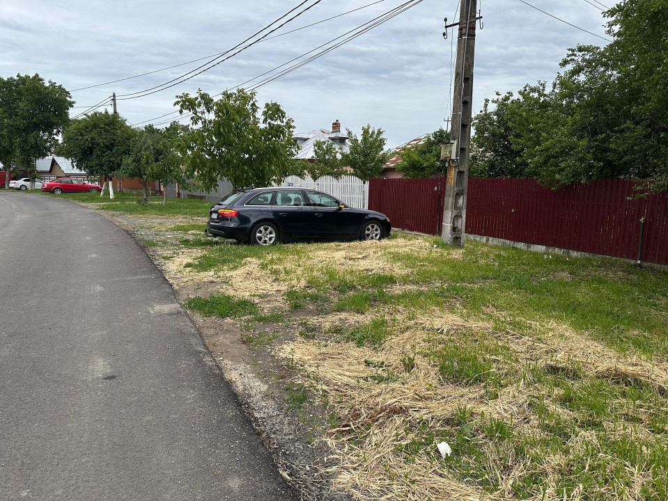 Teren intravilan de vanzare ,Comuna Golesti str Garlei 