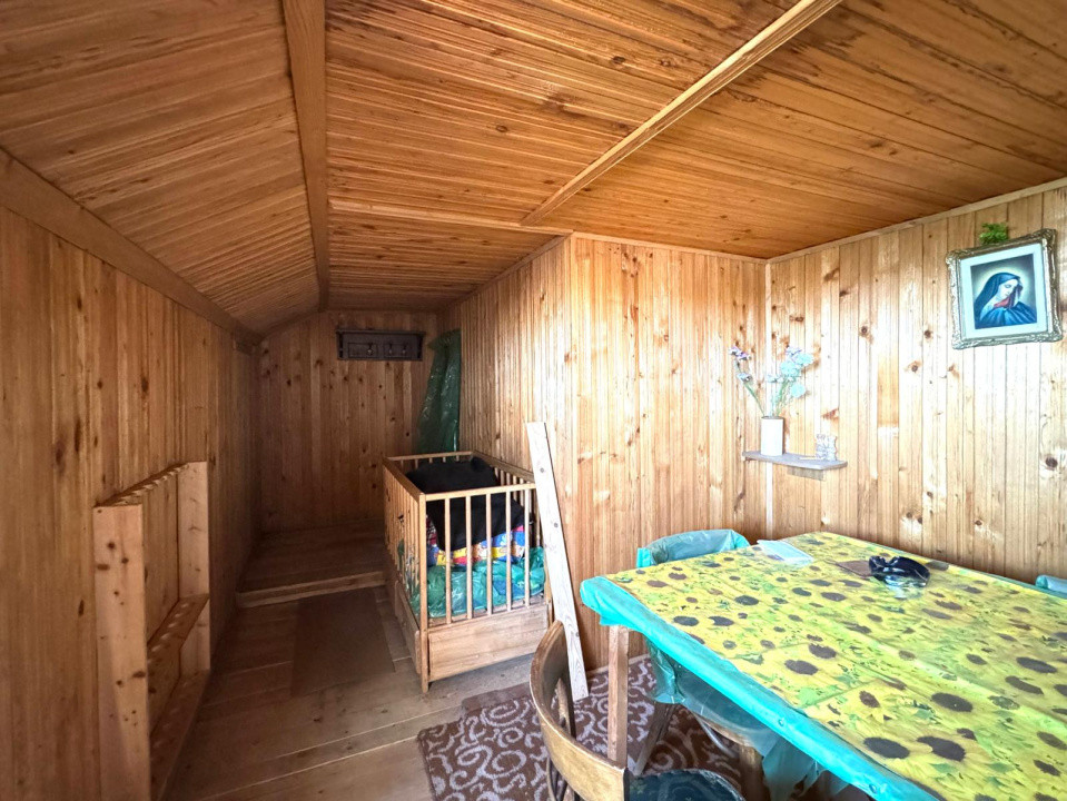 Apartament de vanzare  - 3 camere - zona Iuliu Maniu
