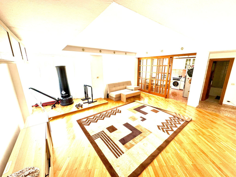 Apartament spațios 4 camere, 130 mp, lângă Parcul Herăstrău, centrală proprie! 