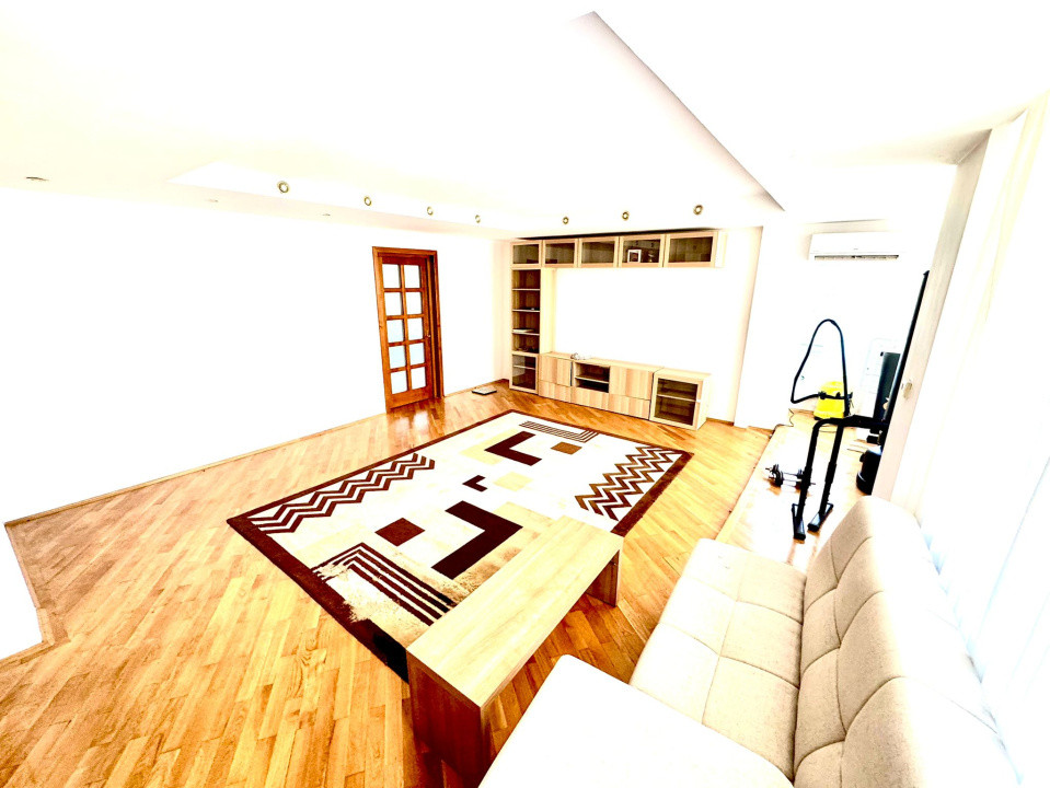Apartament spațios 4 camere, 130 mp, lângă Parcul Herăstrău, centrală proprie! 