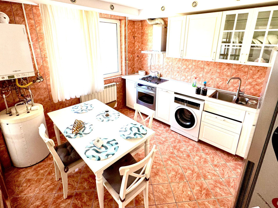 Apartament spațios 4 camere, 130 mp, lângă Parcul Herăstrău, centrală proprie! 