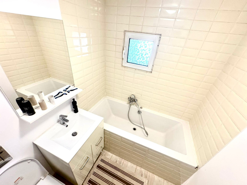 Apartament spațios 4 camere, 130 mp, lângă Parcul Herăstrău, centrală proprie! 
