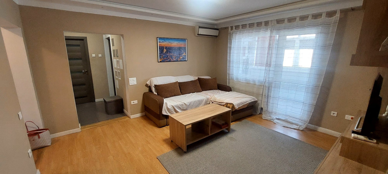 Apartament 3 camere,suprafata utila 68mp,cu 3 balcoane,spre vanzare Turnisor