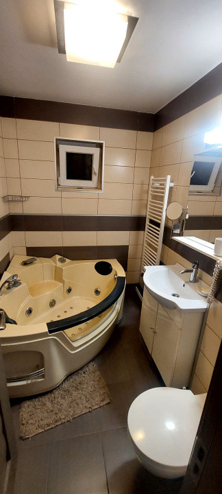 Apartament 3 camere,suprafata utila 68mp,cu 3 balcoane,spre vanzare Turnisor