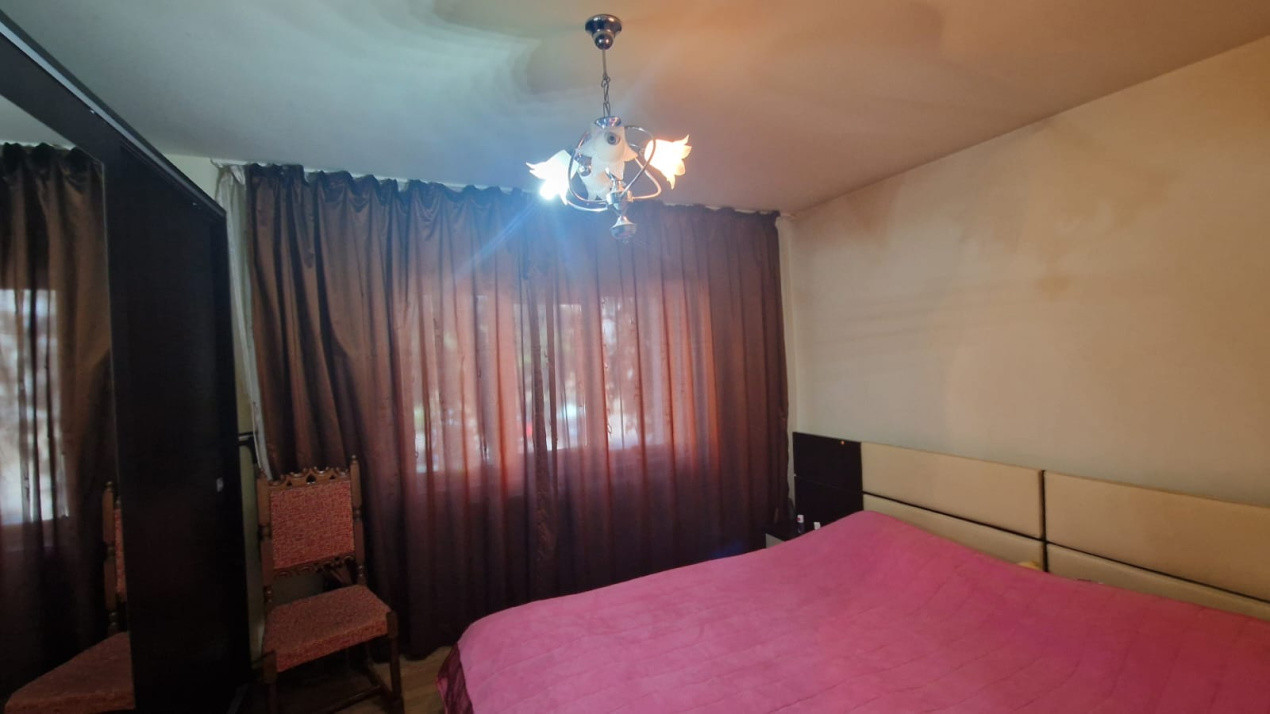 Apartament 4 camere, decomandat, 96mp, cartier 1 mai, zona Ciuperca