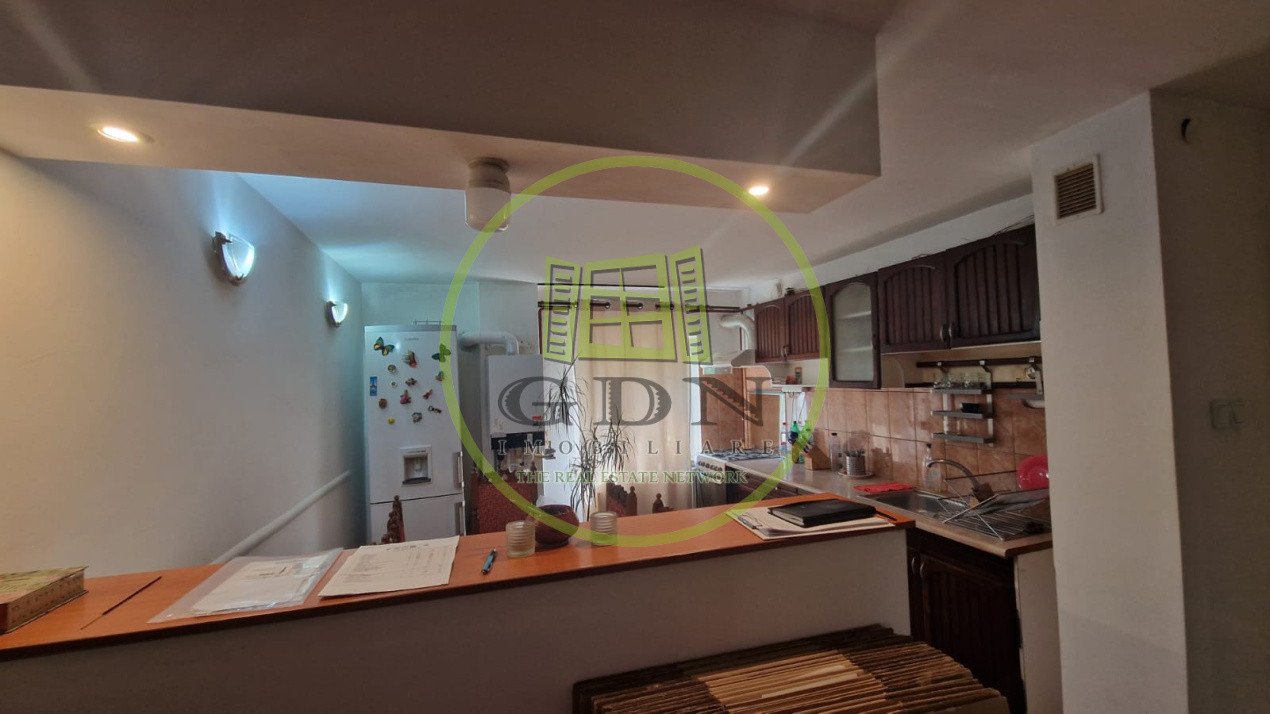 Apartament 4 camere, decomandat, 96mp, cartier 1 mai, zona Ciuperca