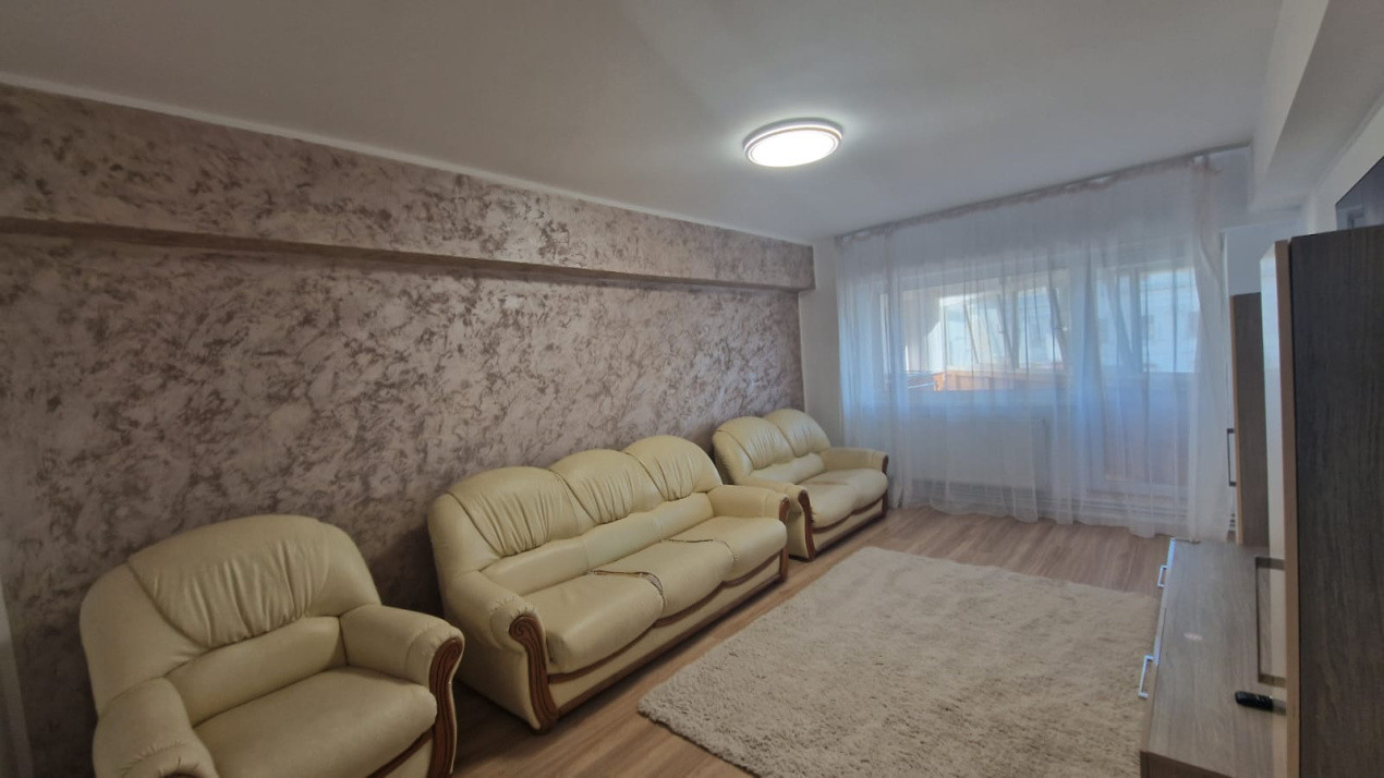 Apartament 3 camere, decomandat, 95mp, centru, zona KFC
