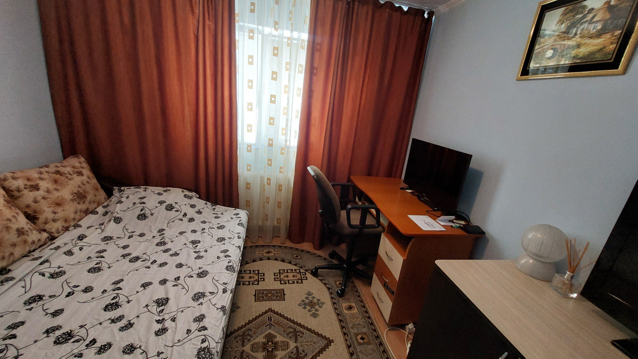 Apartament 3 camere semidecomandat, 67 mp, Brazda zona Baba Novac