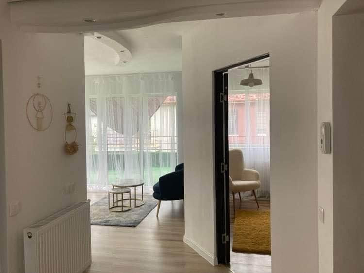 Apartament 4 camere zona Eugen Ionesco