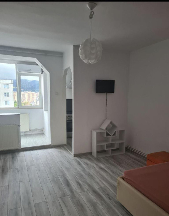 Garsoniera 32 m2 ,semidecomandat,-Complexul Orizont