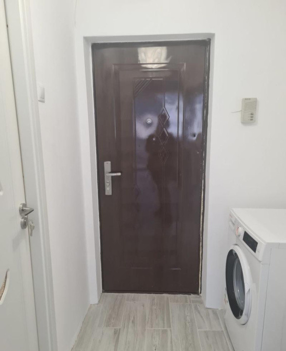 Garsoniera 32 m2 ,semidecomandat,-Complexul Orizont