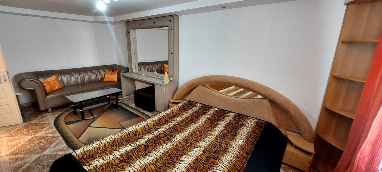 Garsoniera dubla 65mp utili la casa,spre inchiriere pe Calea Poplacii