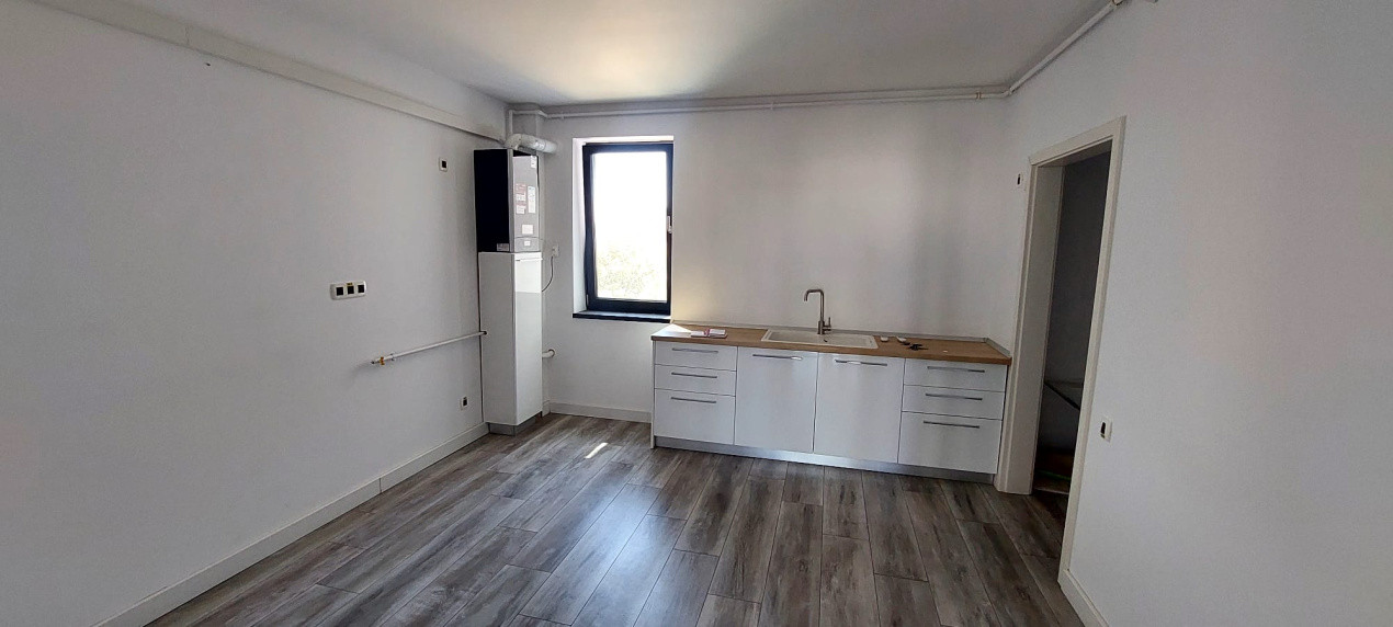 Apartament 3 camere 107mp utili, spre inchiriere pe Calea Dumbravii.