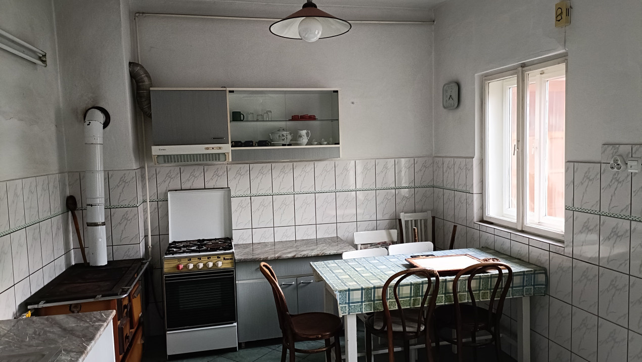 Casă vilă de închiriat -birouri - afacere - locuință