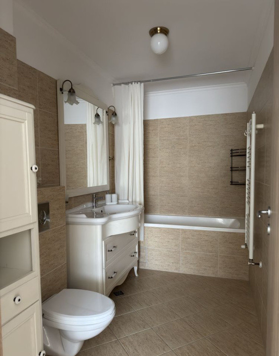 Apartament 3 camere, boxa si parcare Tractorul Brasov