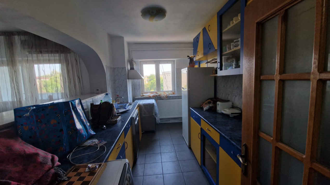 Apartament 3 camere, open space, 90mp, centru, zona Mc Donald"s