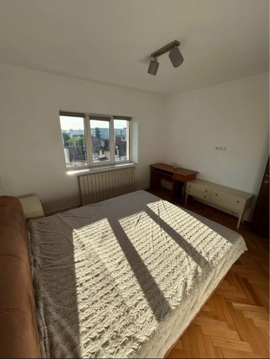 De închiriat apartament 3 camere –57 mp-  zona Promenada Mall