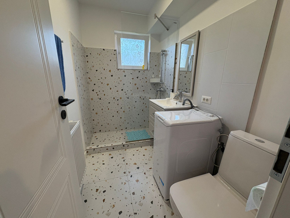 Apartament, 2 camere, decomandat, 51 mp, Cartier 1 Mai, Zona Spitalul Nr. 1 