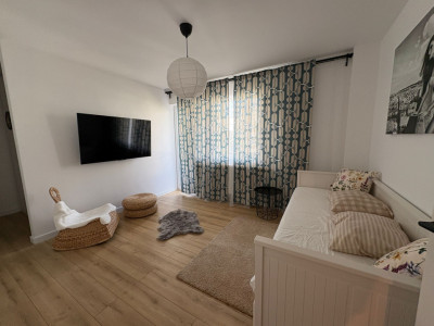 Apartament, 2 camere, decomandat, 51 mp, Cartier 1 Mai, Zona Spitalul Nr. 1 