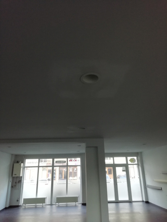 Spatiu comercial de vanzare