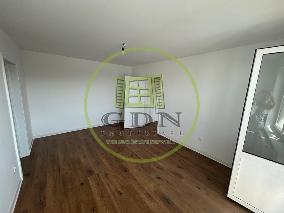 Apartament 2 camere ,47 mp + balcon, Zona Terezian