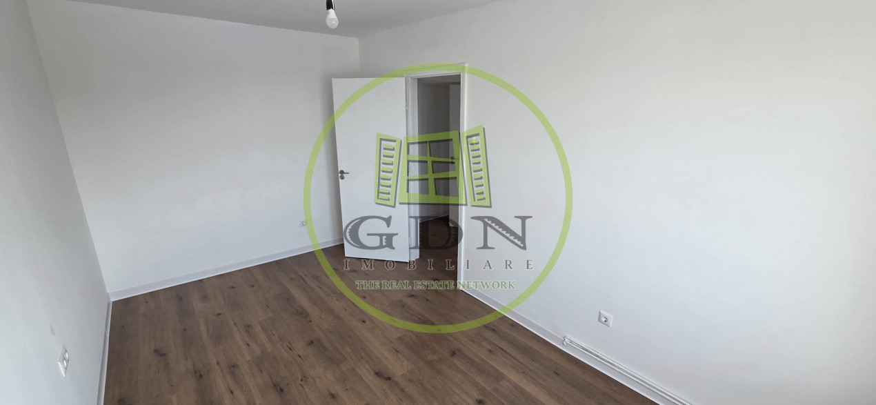 Apartament 2 camere ,47 mp + balcon, Zona Terezian