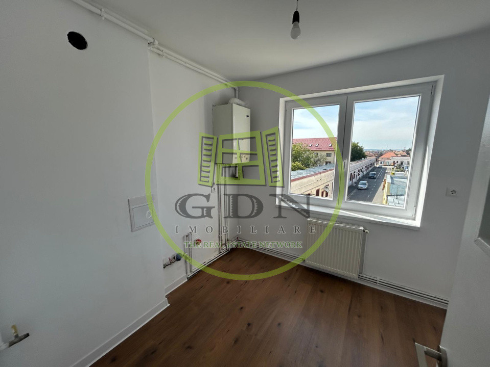 Apartament 2 camere ,47 mp + balcon, Zona Terezian