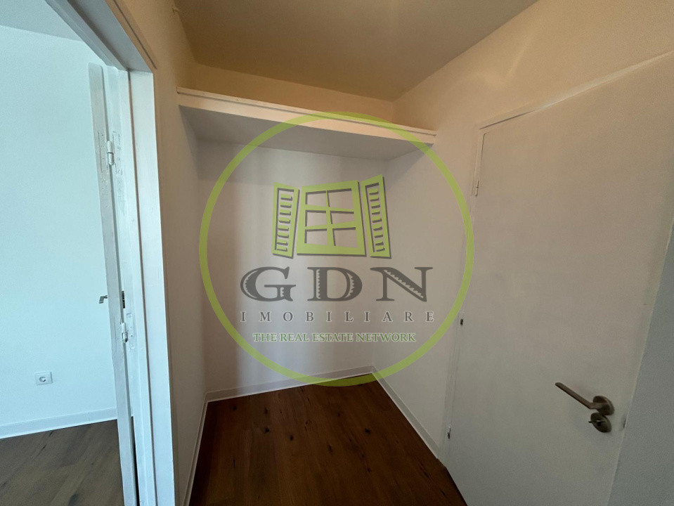 Apartament 2 camere ,47 mp + balcon, Zona Terezian