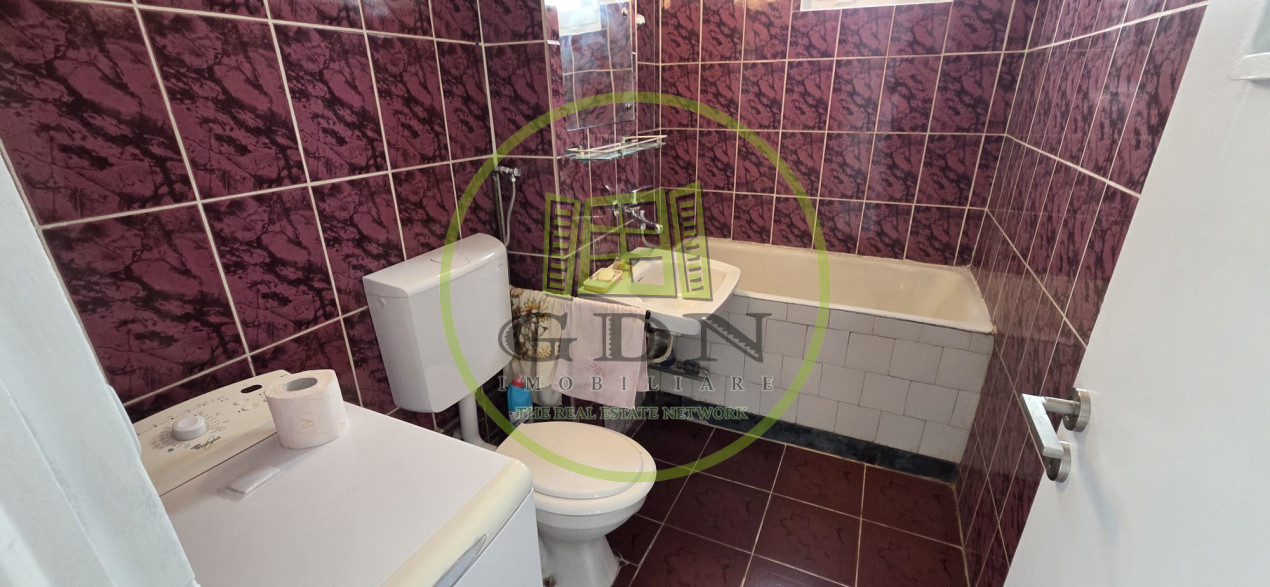 Apartament 2 camere ,47 mp + balcon, Zona Terezian