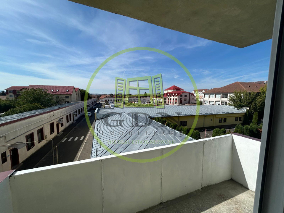 Apartament 2 camere ,47 mp + balcon, Zona Terezian