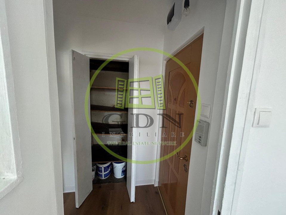Apartament 2 camere ,47 mp + balcon, Zona Terezian