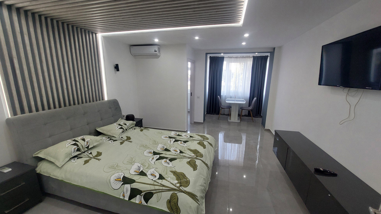 Garsoniera semidecomandata, etajul 5, renovata, Brazda zona Doljului