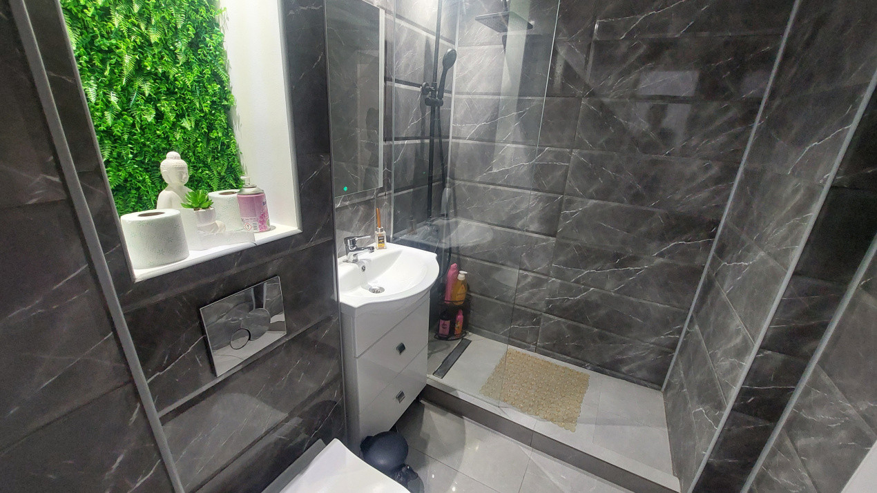 Garsoniera semidecomandata, etajul 5, renovata, Brazda zona Doljului