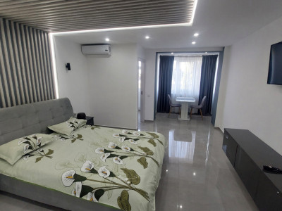 Garsoniera semidecomandata, etajul 5, renovata, Brazda zona Doljului