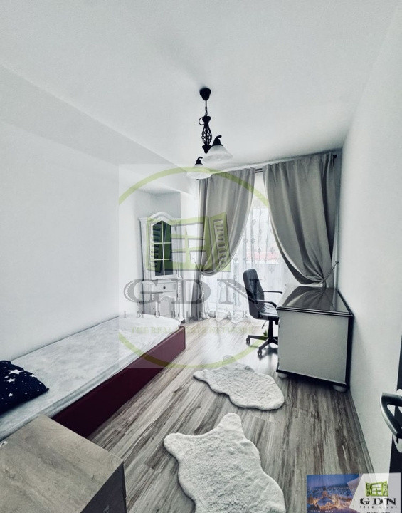 Inchiriere apartament 3 camere Carpaților Brașov