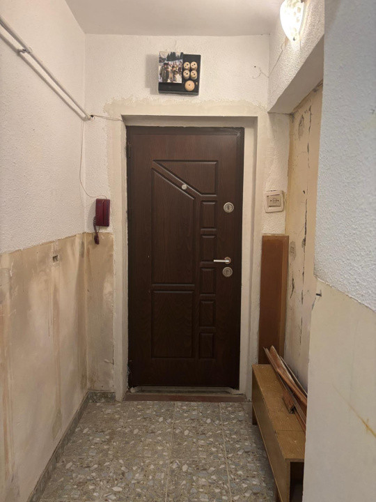 APARTAMENT DE VANZARE, 3 CAM,70 MP, ET 3