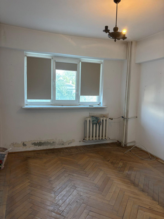 APARTAMENT DE VANZARE, 3 CAM,70 MP, ET 3