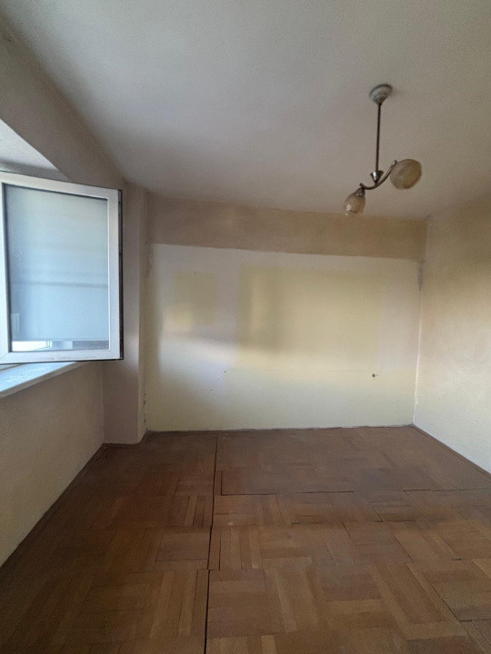 APARTAMENT DE VANZARE, 3 CAM,70 MP, ET 3