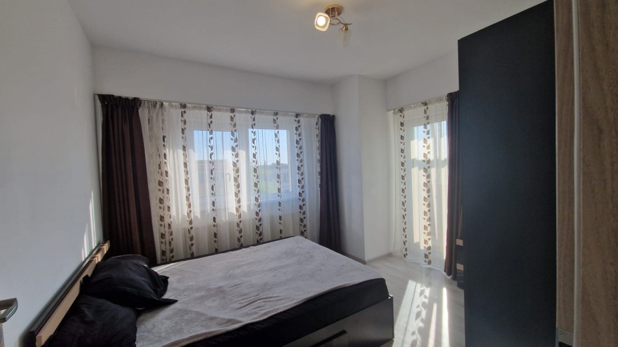Apartament 2 camere, semidecomandat, 65mp, Craiovita Noua, zona Triaj