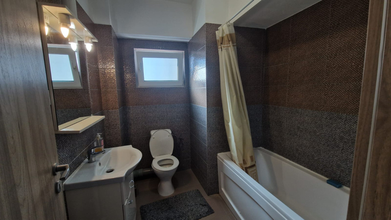 Apartament 2 camere, semidecomandat, 65mp, Craiovita Noua, zona Triaj