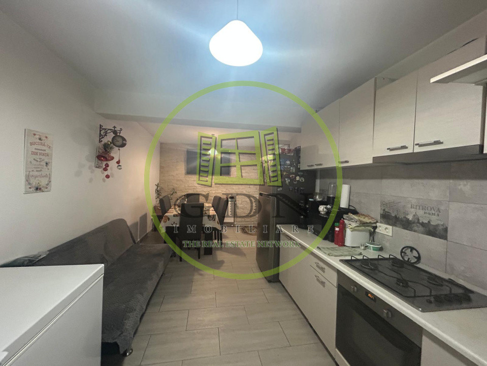 Spatiu Comercial P+1, 272 MP teren, 146 MP utili, Zona Parcul Romanescu