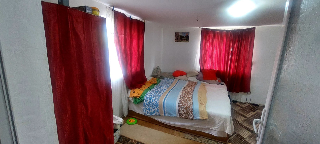 Casa individuala 40mp utili,  409 mp teren, spre vanzare in Cristian 