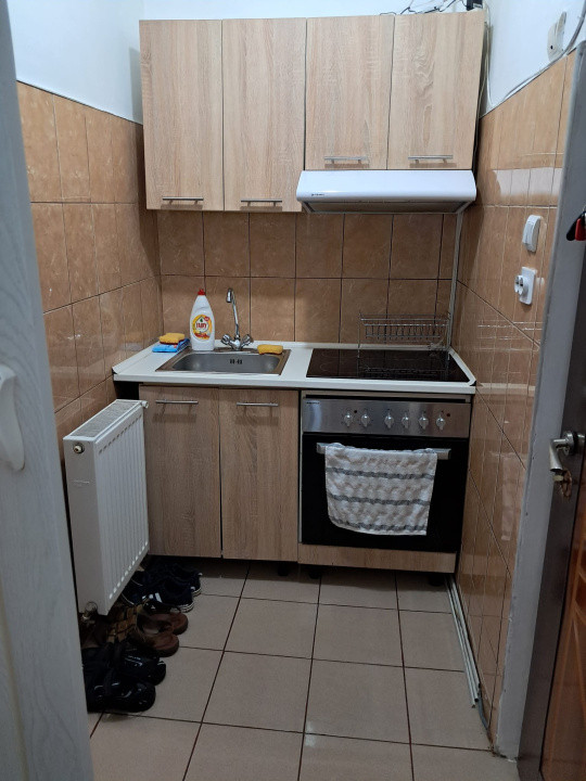 Garsoniera  cocheta 22mp utili, spre vanzare in Broscarie