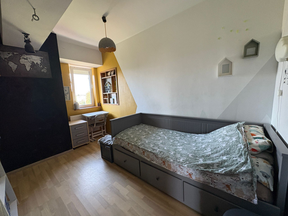 Apartament, 3 camere, decomandat, 68 mp, Cartier Brazda, Zona Consul