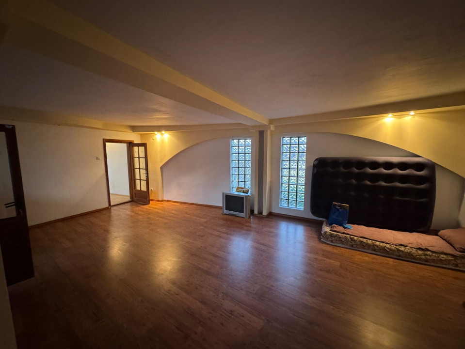 Casa P+E, 148 mp teren, 168 mp utili, zona Centrala