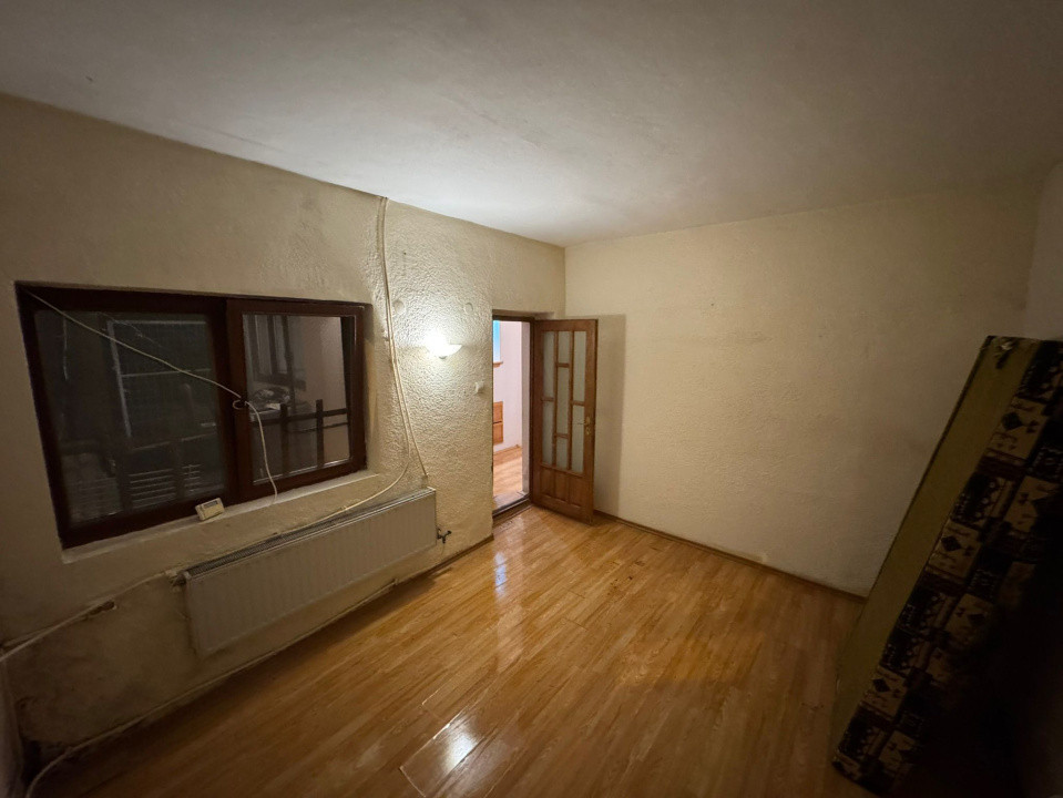 Casa P+E, 148 mp teren, 168 mp utili, zona Centrala