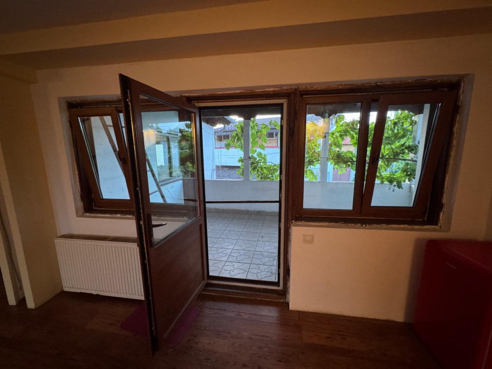 Casa P+E, 148 mp teren, 168 mp utili, zona Centrala