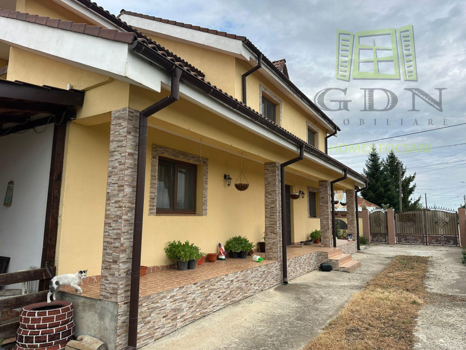 Casă de vânzare P+1 Vânători,Vrancea