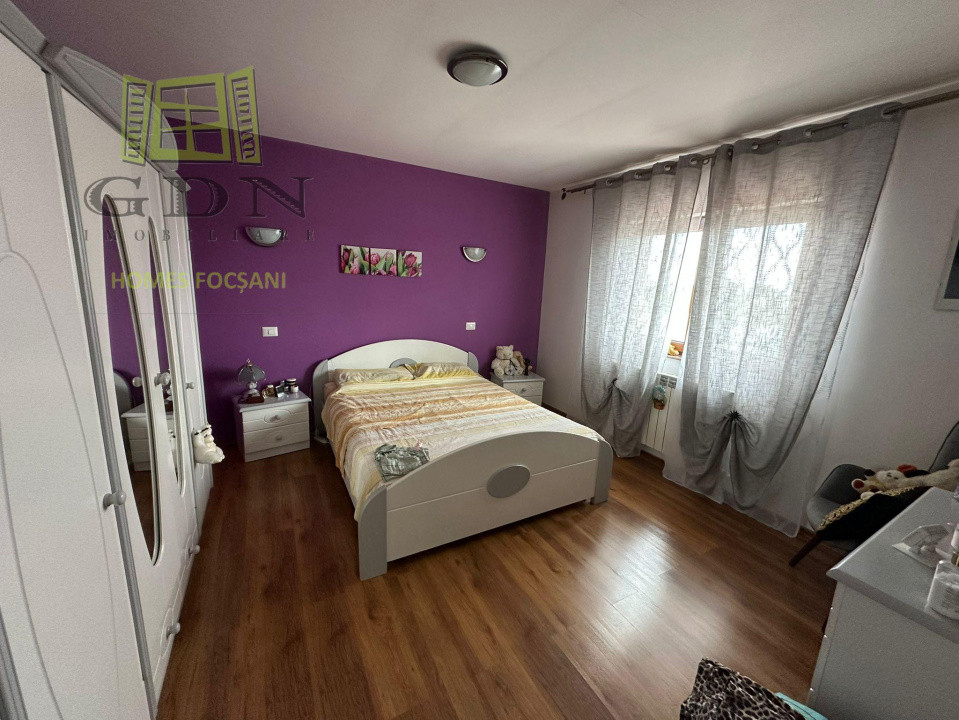 Casă de vânzare P+1 Vânători,Vrancea