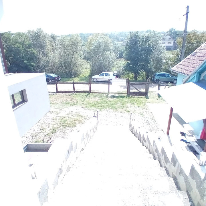 EXCLUSIVITATE! 2 case la pret de una, cu teren mare la 14 km de Cluj!